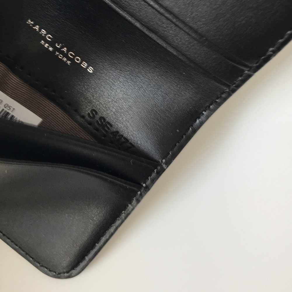 Marc Jacobs Folded Card Case - Picture 4 of 4